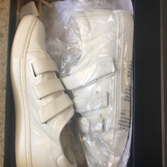 SOLD-KENNETH COLE,  women’s 6,5 - Picture 8 of 8